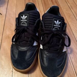 Adidas Sambas